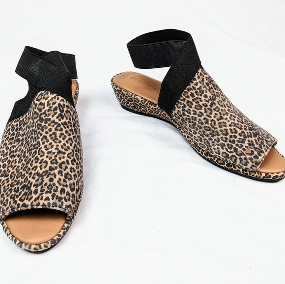 Gentle Souls Lily X-cross Elastic Ankle Strap Suede Cheetah Slip-On Sandals sz.9 - Picture 4 of 10